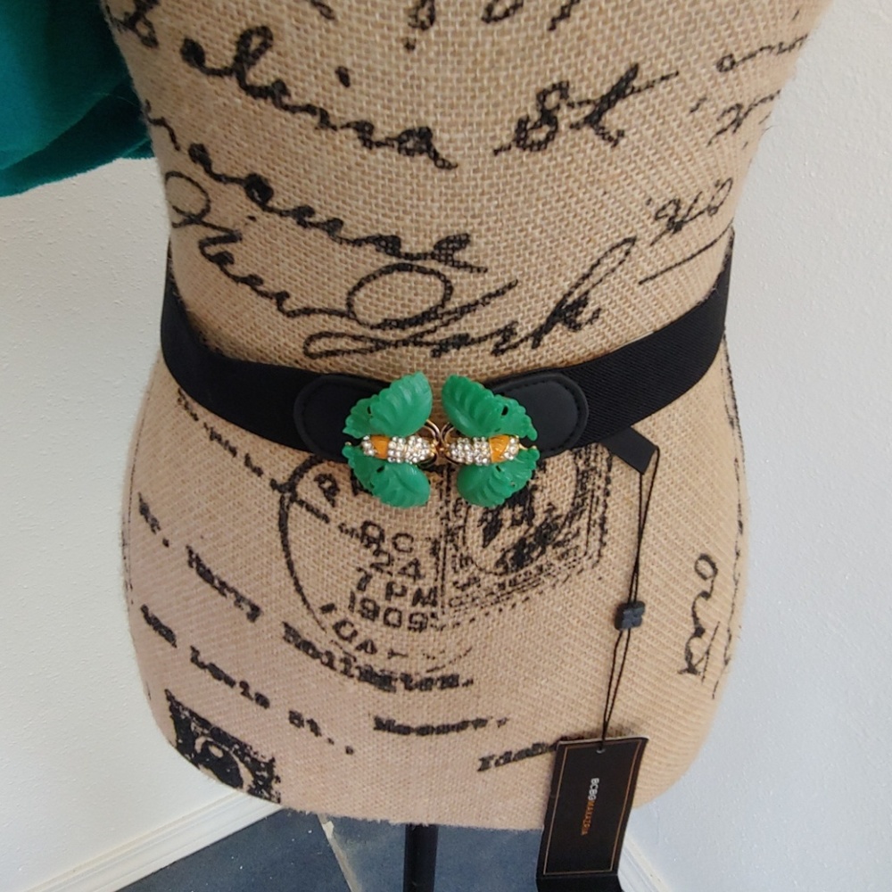 BCBG Bee Belt NWT